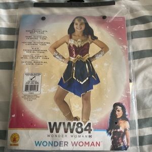 NIB- Wonder Woman Costume, Girls Medium 8-10